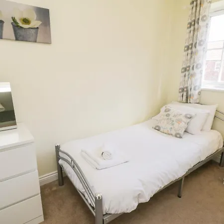 Blue Skye, 17 Talisker Walk * Filey