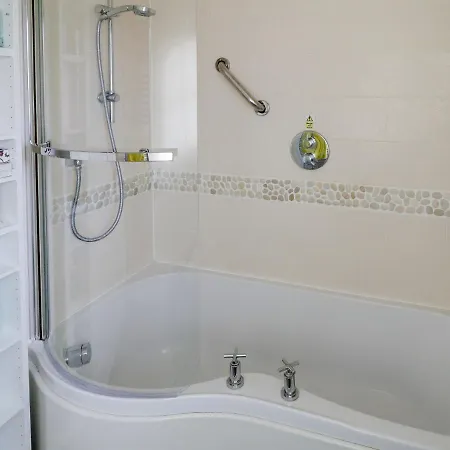 Blue Skye, 17 Talisker Walk